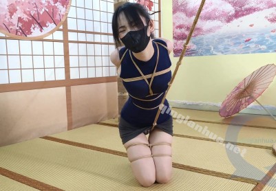 【随心原创】晓雪 直臂紧缚 残酷的走绳 股绳项圈固定