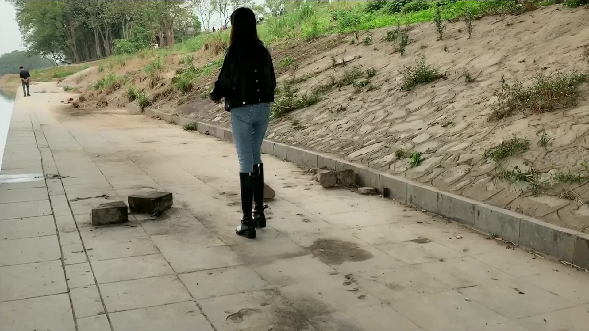 8324.mp4-9.jpg