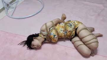 【墨雨原创】174身高大胸性格开朗非常爱笑漂亮的小姐姐约绳体验第1集（全程都在真实对话交流，值得一看）