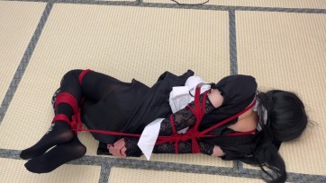 【黑魔法师】cd小哥体验挣脱挑战，无奈失败被关入真空乳胶房间放置一下午！
