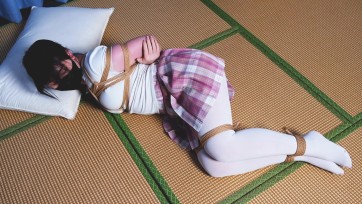 【栀晓】楚楚可怜的女大学生自救，无助的呻吟