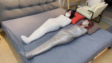 【默示录】【小春】【小Q】双人的胶带全包~