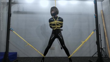 【鹿角与猫爪】全胶拘束/另类绳缚——医用胶管绳缚，富有弹性，越捆越紧，每增加一道绳子紧度就会增加一度，完美与乳胶衣匹配。岔腿罚站，蛇缚，折腿驷马，椅子缚头套全包胶带封鼻...