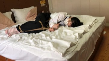 【橙子原创】小芳裸足捆绑