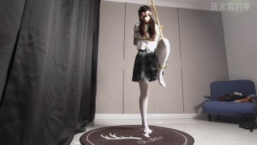 【灰太狼的羊】双马尾少女与口枷+绳子的不解之缘