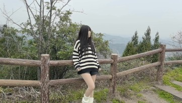【FXX】景区打卡拍照留恋 趁着年轻 多拍一点留着以后老了看/偷笑