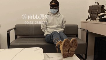 【等待bb】小鹿、雪地靴白袜挠痒