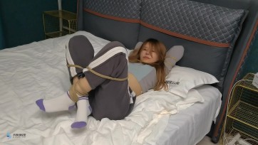 【JS】【丁诗妮】棉袜女孩的后抬手团缚放置