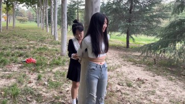 【龙飞绳艺】两个大学生第一次玩绳子 相互捆绑 玩的不亦乐乎 最后听听她们对捆绑的感受