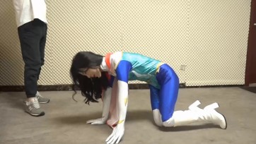 【灰鸟工作室】女超人格蕾丝奴隶