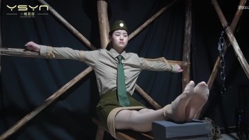 【一绳有你】【特工玫瑰】深入敌人内部漂亮女特工身份暴露被捕鸭子坐走绳戴竹枷挠痒老虎凳鞭打关铁笼刑场五花大绑英勇牺牲