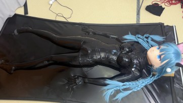 【黑魔法师】头壳娘被关在真空床里调教！！