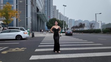 【一绳所爱】杨若琳户外散步，真空礼服，大腿紧缚，脚绑绳拷，扎带捆手，口球口水