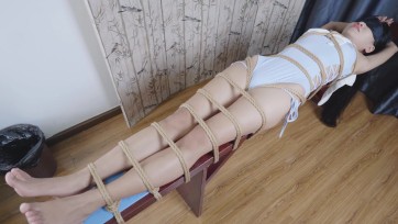 【冷与贝】泳装裸足捆绑，完全固定，粉嫩小脚TK，棒棒震动爽翻冷酱