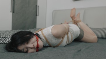 【红鲤鱼】第五十辑 吴晗的旗袍日式紧缚