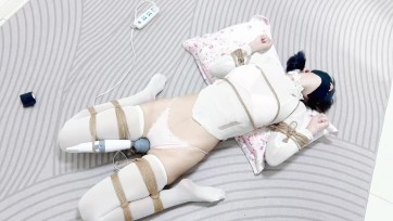 【窒物者】【可爱蟹缚+超紧木乃伊】可爱蟹缚连续墙高+超紧木乃伊+50米绳索外骨骼，木乃伊后再加上头套全身上下都被紧紧包裹，头套后加上胶带抑制呼吸+塑料袋套头止息，止息下痛苦的挣...