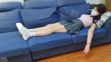 【墨色】【微剧情】少女被入室迷晕捆绑tk 白袜 裸足 强制硬核tk 一半昏迷一半挣扎 大量足部特写