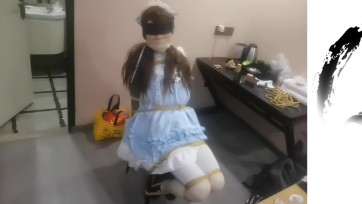 【墨无彧】白丝椅子束缚*堵嘴不断挣扎