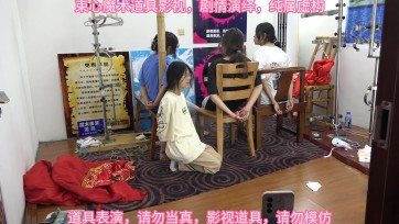 【束心工作室】几个女生玩手拷逃脱游戏，有趣，剧情相对很简单单一