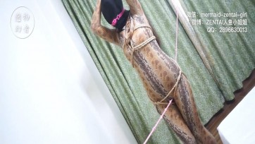 【恋物幻者】大尺度吊缚走绳~缚蛇传2 绳子勒紧下体疯狂摩擦摩擦！蛇皮ZENTAI+吊缚捆绑+SM头套+口球+痛苦走绳～大尺度暴虐一小时！小姐姐最后虚脱...