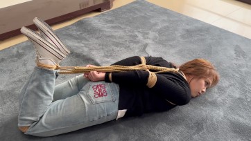 【七号原创】纯情女大的绑架危机